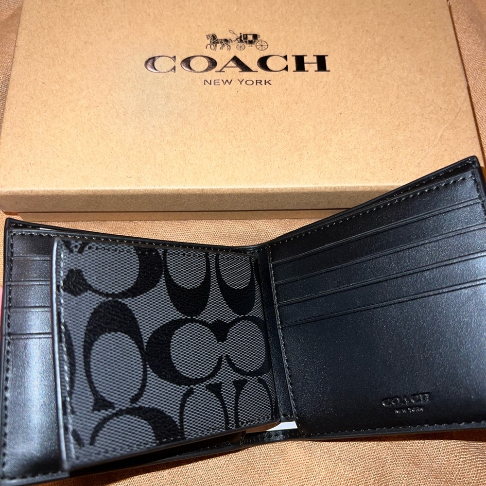 New Coach Men’s Varsity Classic Logo Black Leather Wallet with Expanding Insert - Picture 4 of 4